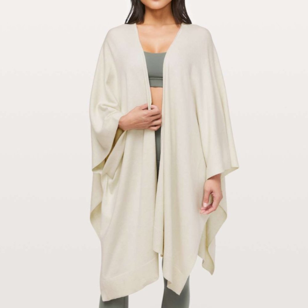 Lululemon Free To Coast Wrap